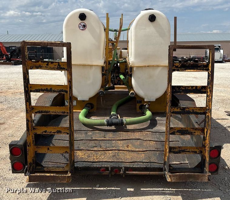 image for item EM0036 1999 Butler LT-2018-WR equipment trailer