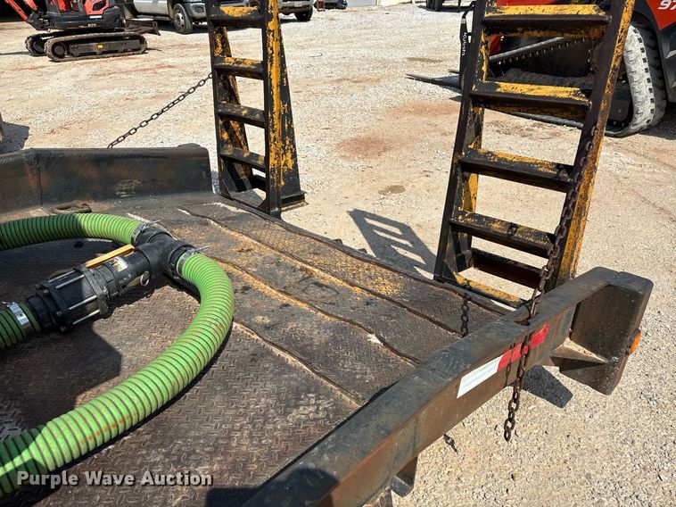 image for item EM0036 1999 Butler LT-2018-WR equipment trailer