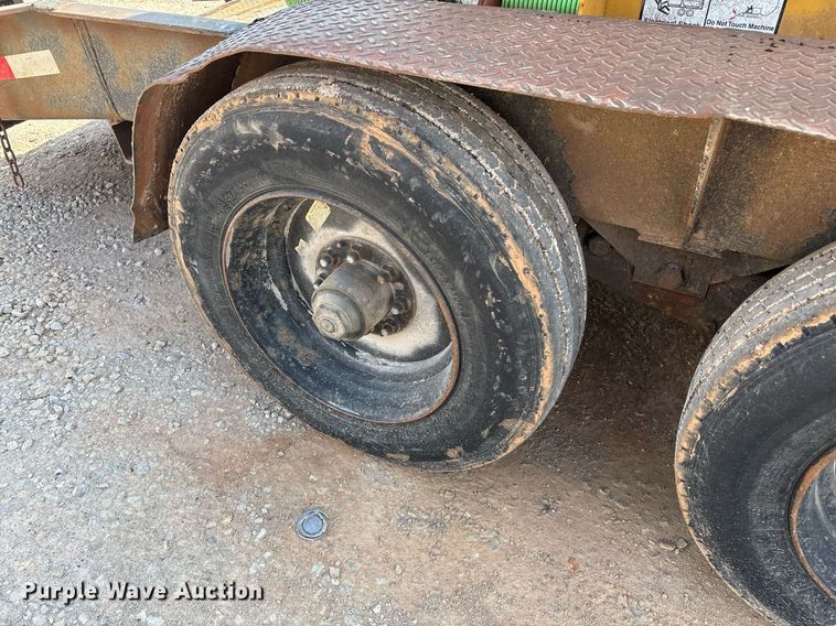 image for item EM0036 1999 Butler LT-2018-WR equipment trailer