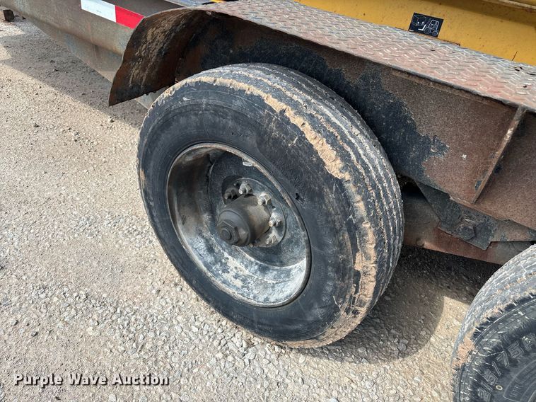 image for item EM0036 1999 Butler LT-2018-WR equipment trailer