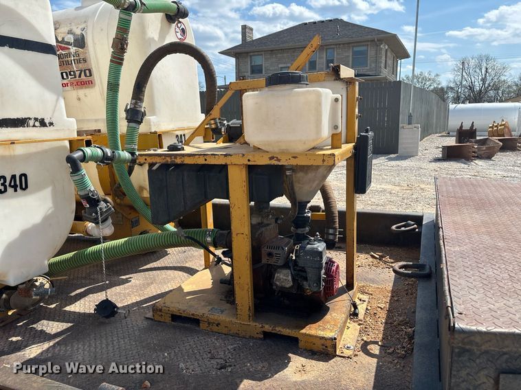 image for item EM0036 1999 Butler LT-2018-WR equipment trailer