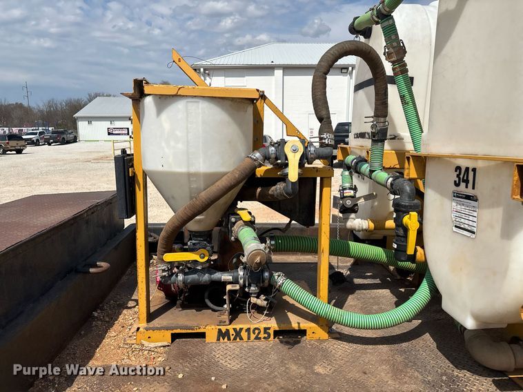 image for item EM0036 1999 Butler LT-2018-WR equipment trailer