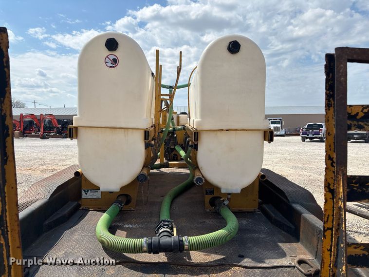 image for item EM0036 1999 Butler LT-2018-WR equipment trailer