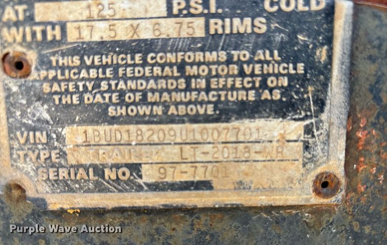 image for item EM0036 1999 Butler LT-2018-WR equipment trailer