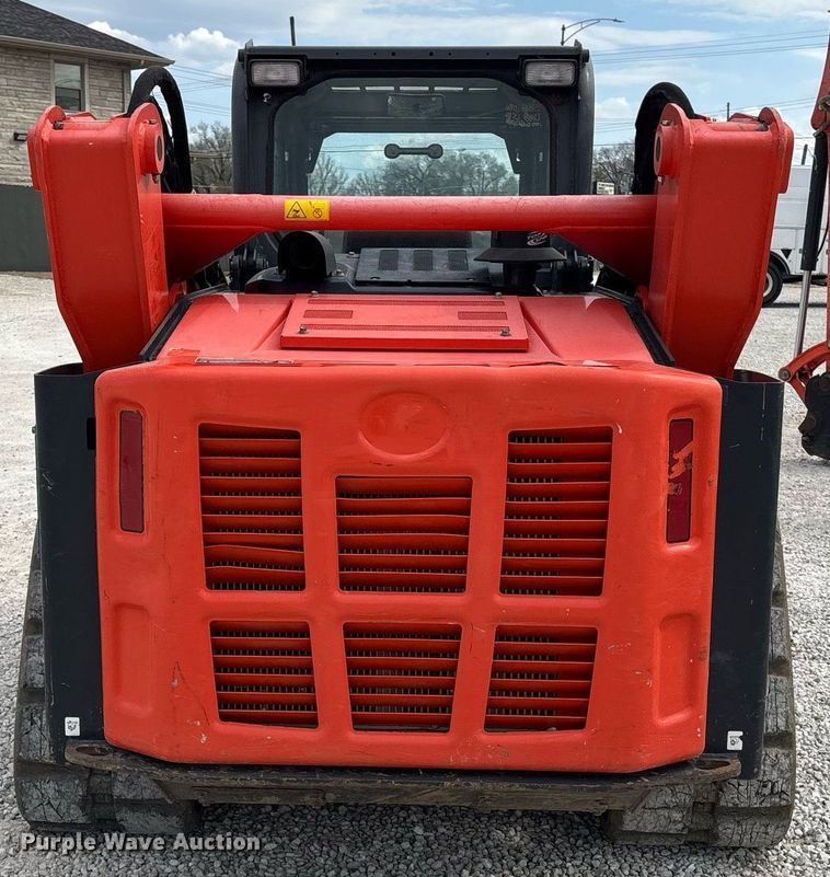 image for item EM0037 2021 Kubota SVL95-2S tracked skid steer loader