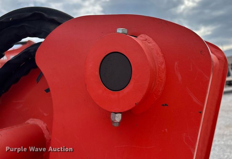 image for item EM0037 2021 Kubota SVL95-2S tracked skid steer loader