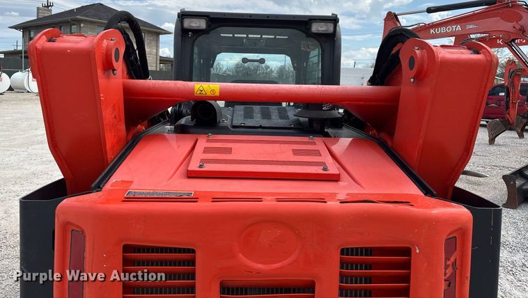image for item EM0037 2021 Kubota SVL95-2S tracked skid steer loader