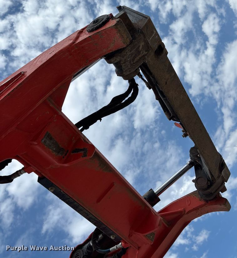 image for item EM0037 2021 Kubota SVL95-2S tracked skid steer loader