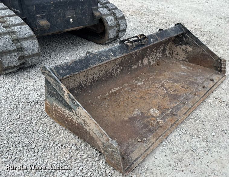 image for item EM0037 2021 Kubota SVL95-2S tracked skid steer loader