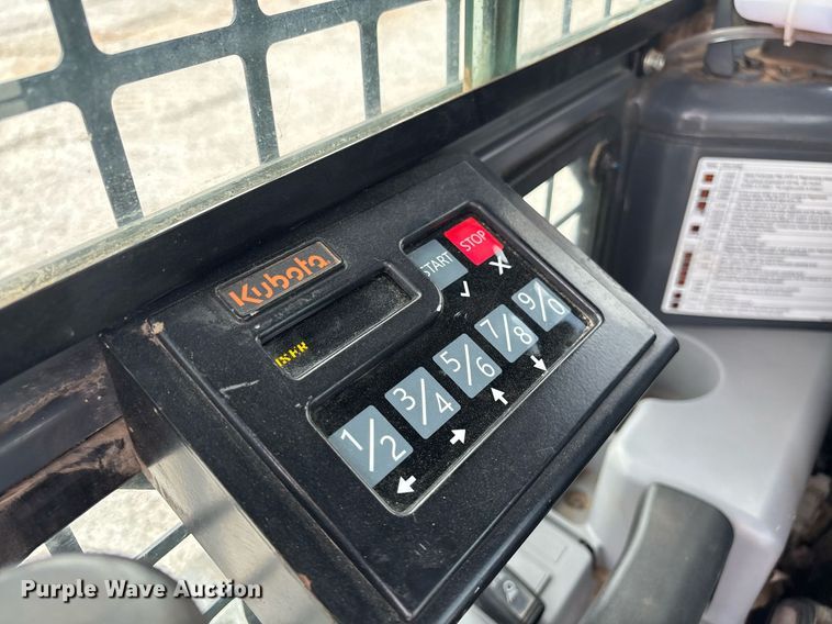 image for item EM0037 2021 Kubota SVL95-2S tracked skid steer loader