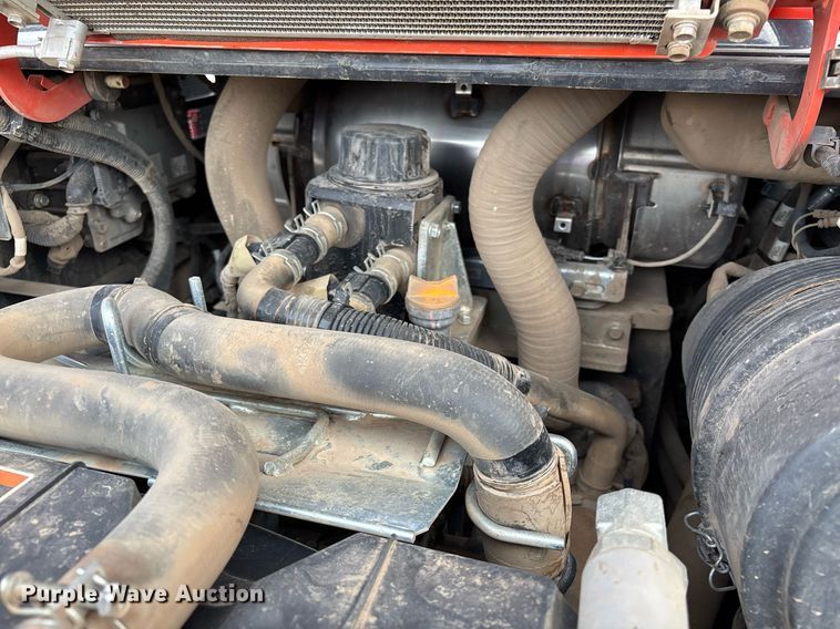 image for item EM0037 2021 Kubota SVL95-2S tracked skid steer loader