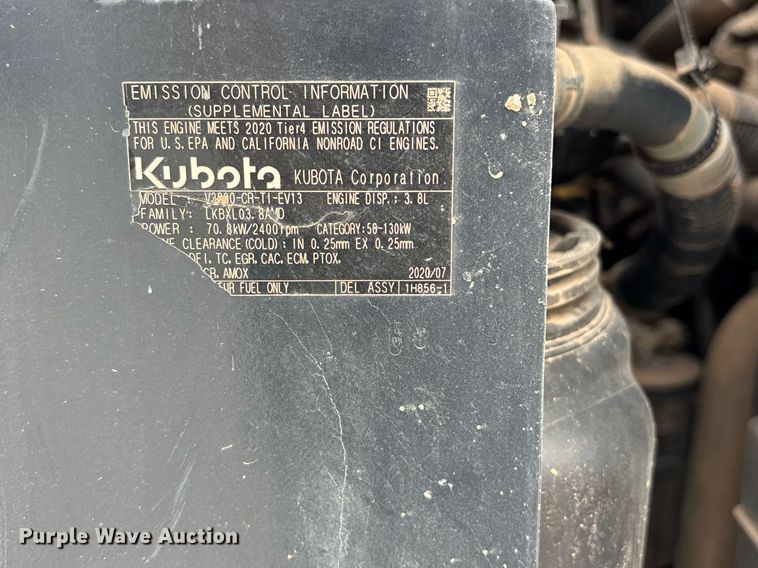 image for item EM0037 2021 Kubota SVL95-2S tracked skid steer loader