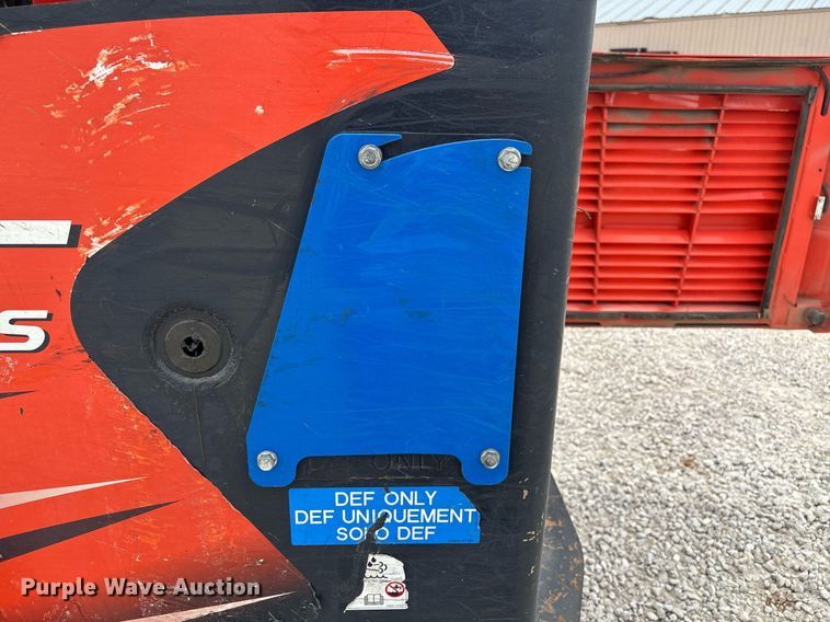 image for item EM0037 2021 Kubota SVL95-2S tracked skid steer loader