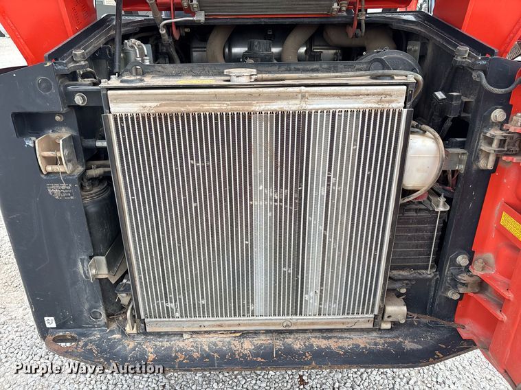 image for item EM0037 2021 Kubota SVL95-2S tracked skid steer loader