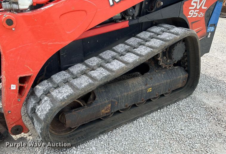 image for item EM0037 2021 Kubota SVL95-2S tracked skid steer loader