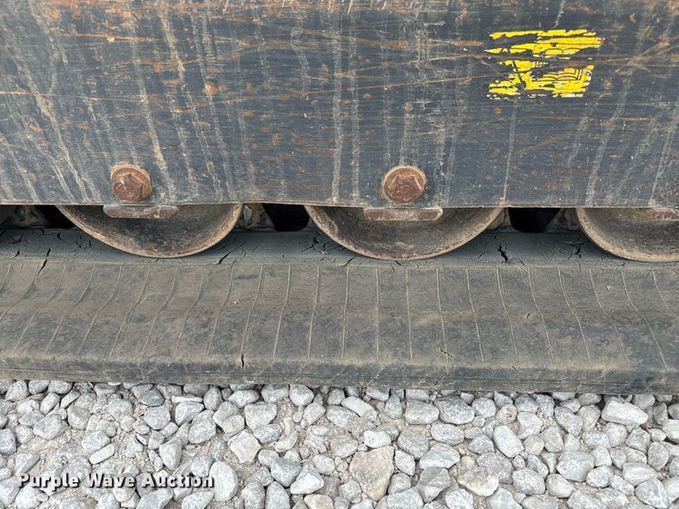 image for item EM0037 2021 Kubota SVL95-2S tracked skid steer loader