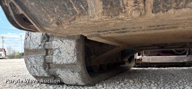 image for item EM0037 2021 Kubota SVL95-2S tracked skid steer loader