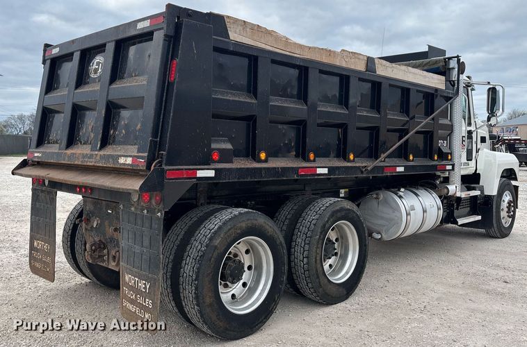 image for item EM0041 2020 Mack Pinnacle dump truck