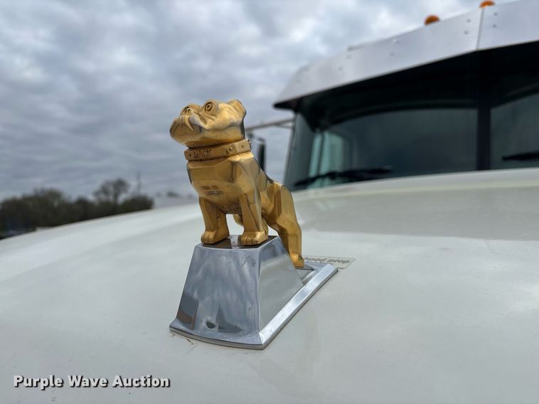 image for item EM0041 2020 Mack Pinnacle dump truck