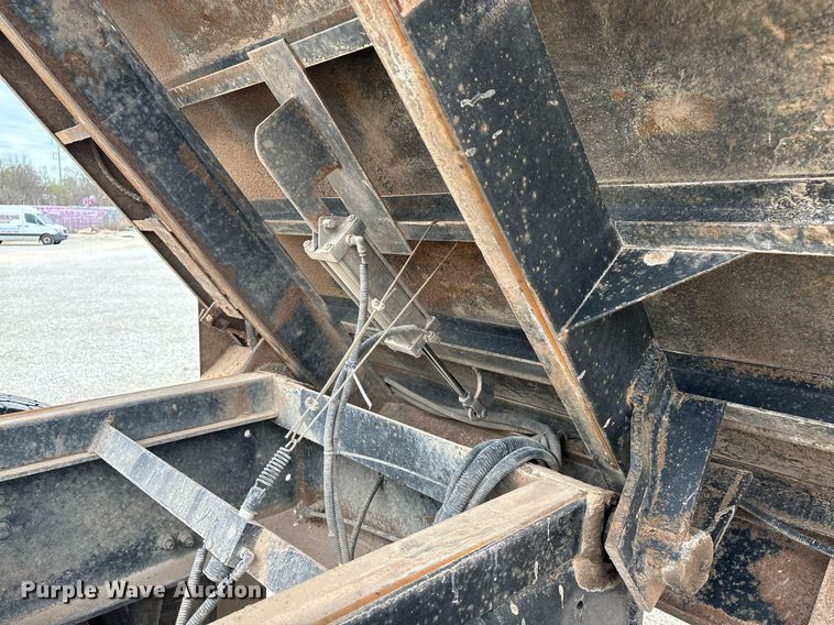 image for item EM0041 2020 Mack Pinnacle dump truck