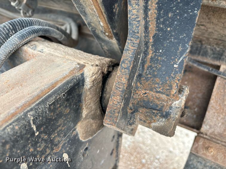 image for item EM0041 2020 Mack Pinnacle dump truck