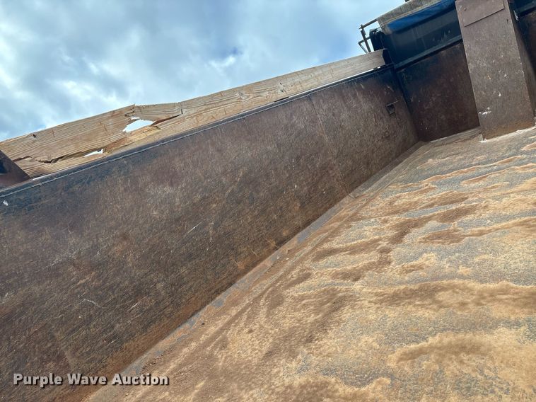 image for item EM0041 2020 Mack Pinnacle dump truck