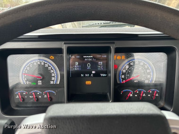 image for item EM0041 2020 Mack Pinnacle dump truck