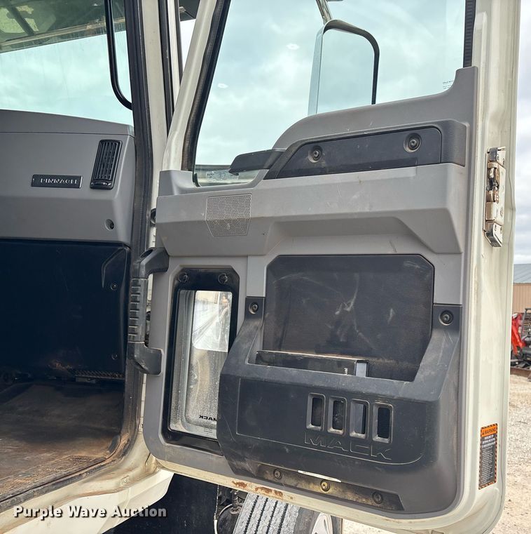 image for item EM0041 2020 Mack Pinnacle dump truck