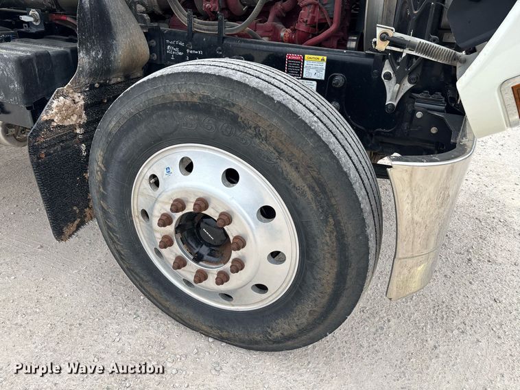 image for item EM0041 2020 Mack Pinnacle dump truck