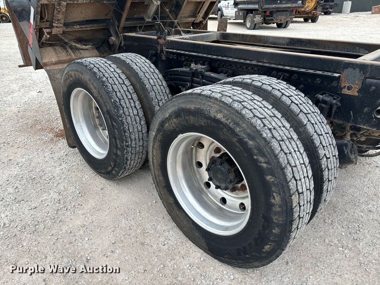 image for item EM0041 2020 Mack Pinnacle dump truck