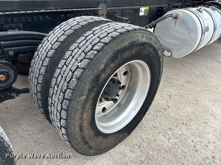 image for item EM0041 2020 Mack Pinnacle dump truck