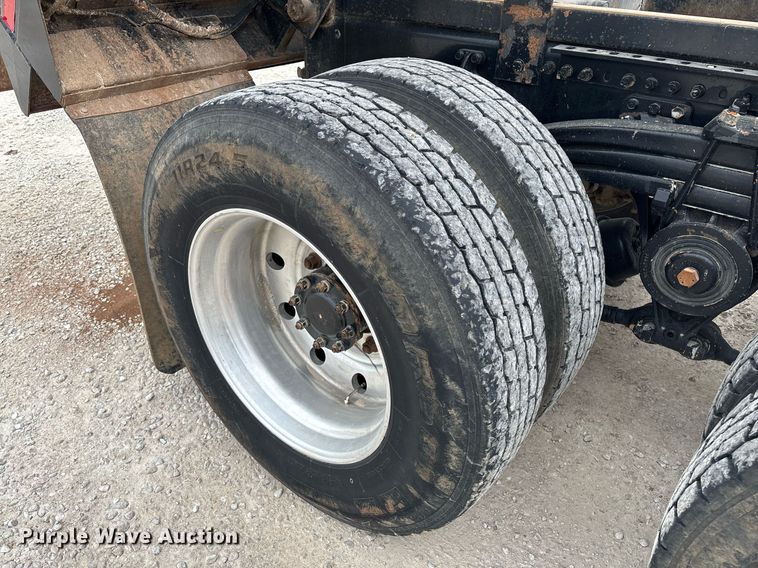 image for item EM0041 2020 Mack Pinnacle dump truck