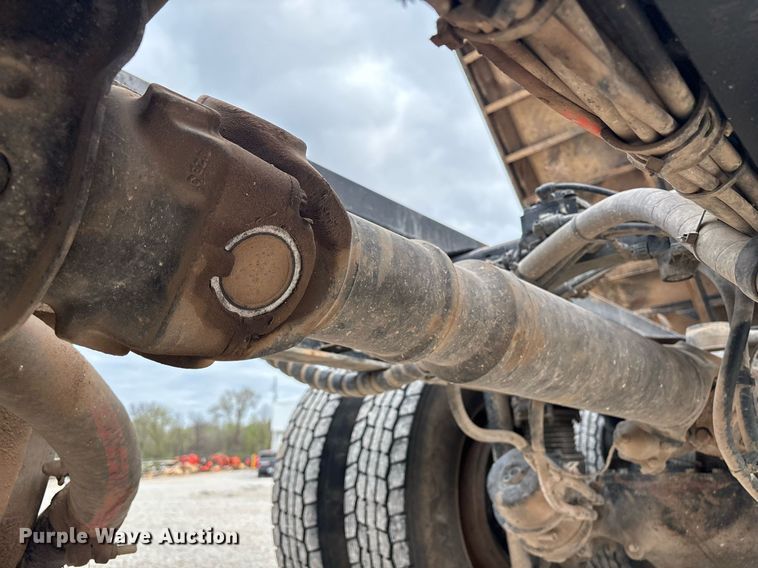 image for item EM0041 2020 Mack Pinnacle dump truck