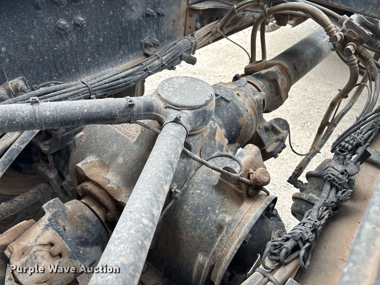 image for item EM0041 2020 Mack Pinnacle dump truck