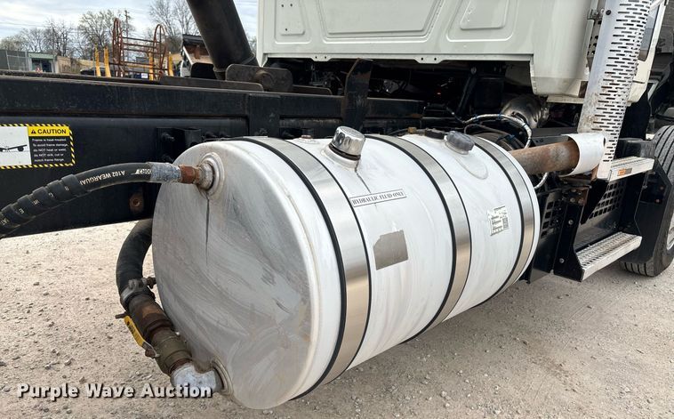 image for item EM0041 2020 Mack Pinnacle dump truck