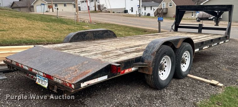 image for item EM3640 2004 Neal Manufacturing equipment trailer