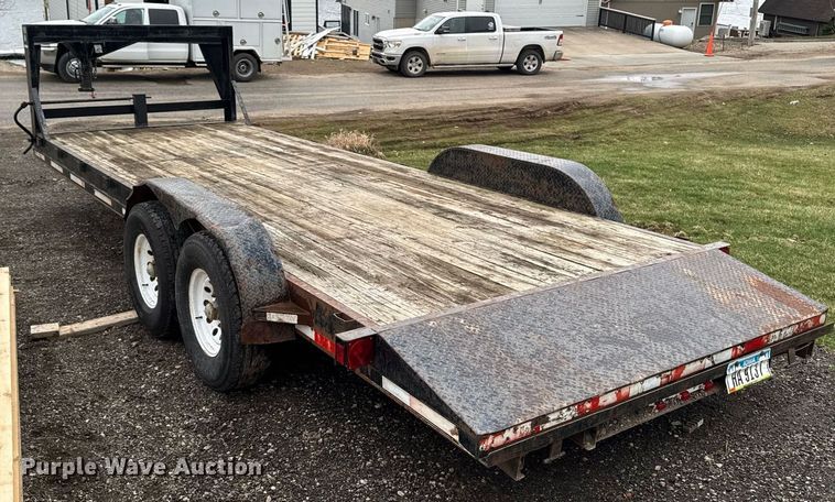 image for item EM3640 2004 Neal Manufacturing equipment trailer