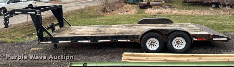 image for item EM3640 2004 Neal Manufacturing equipment trailer