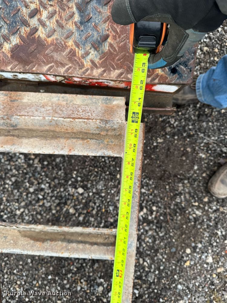 image for item EM3640 2004 Neal Manufacturing equipment trailer