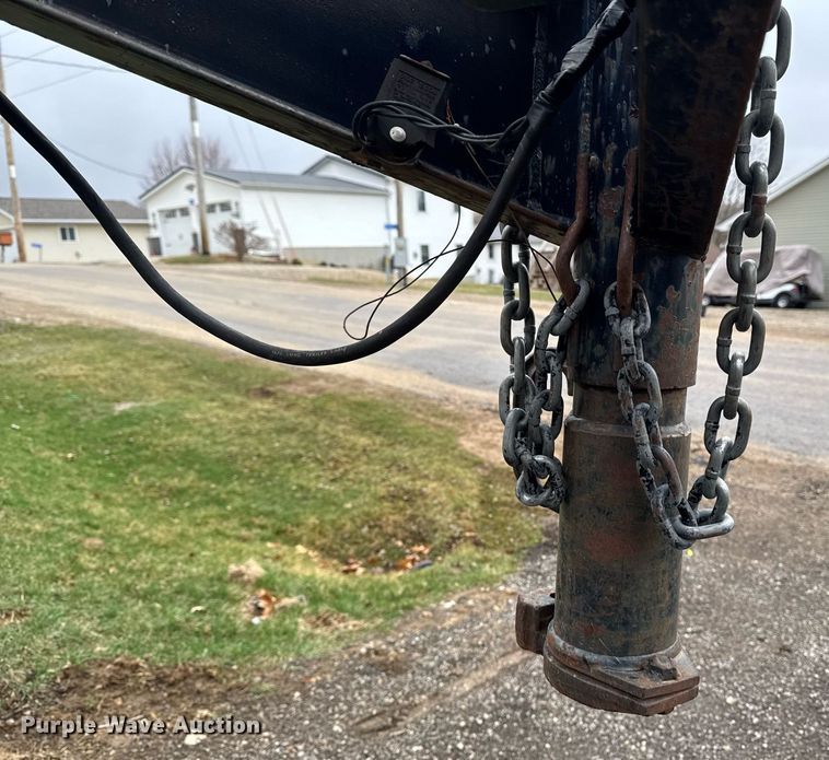 image for item EM3640 2004 Neal Manufacturing equipment trailer