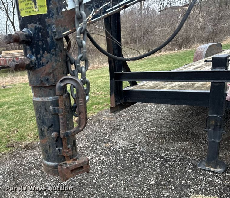 image for item EM3640 2004 Neal Manufacturing equipment trailer