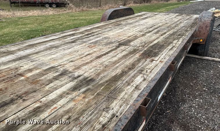 image for item EM3640 2004 Neal Manufacturing equipment trailer