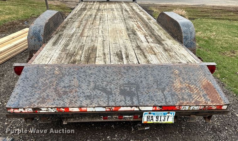 image for item EM3640 2004 Neal Manufacturing equipment trailer