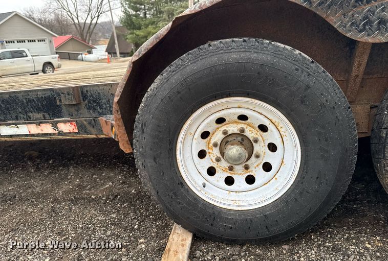 image for item EM3640 2004 Neal Manufacturing equipment trailer