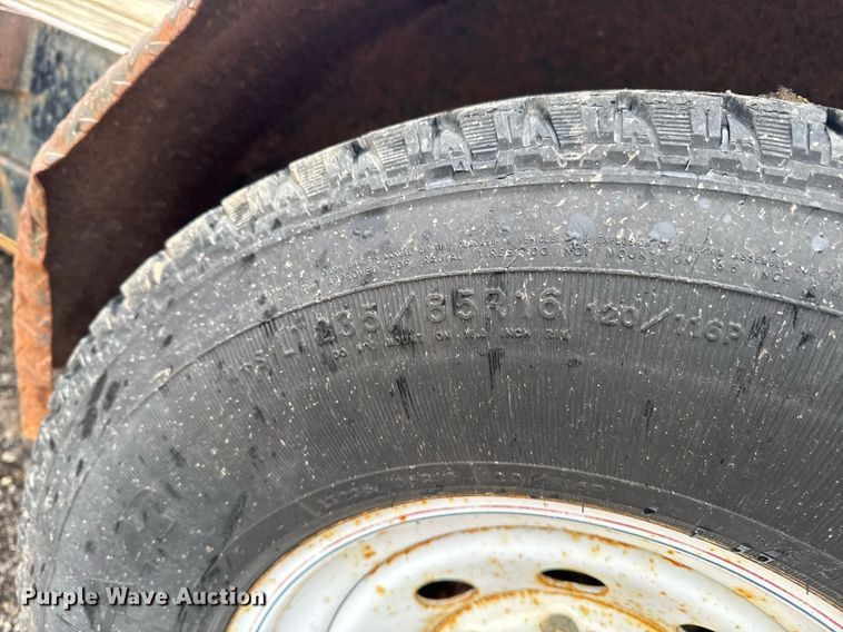 image for item EM3640 2004 Neal Manufacturing equipment trailer