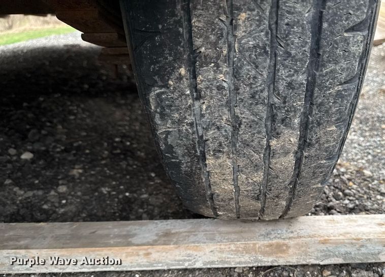 image for item EM3640 2004 Neal Manufacturing equipment trailer