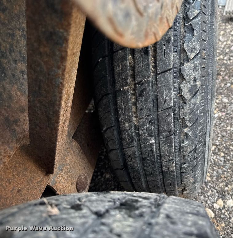 image for item EM3640 2004 Neal Manufacturing equipment trailer