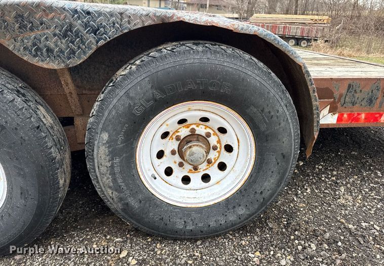 image for item EM3640 2004 Neal Manufacturing equipment trailer