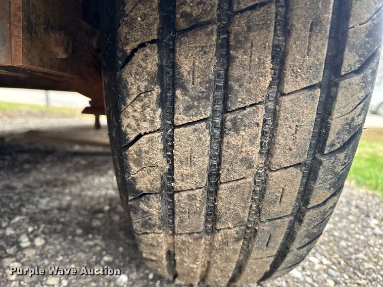 image for item EM3640 2004 Neal Manufacturing equipment trailer