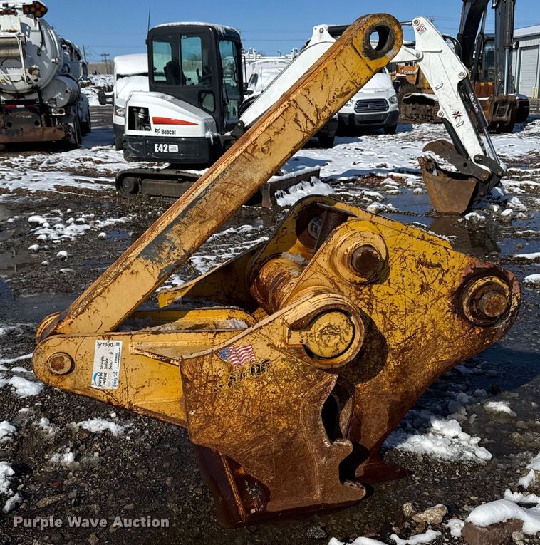 image for item EM3645 32